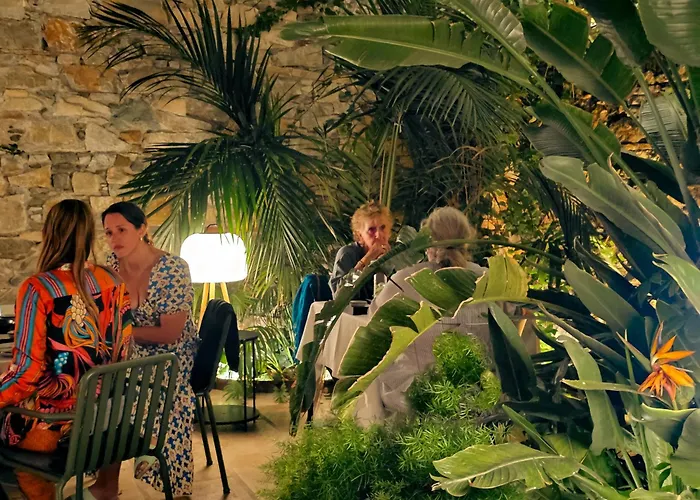 Aristide - Small Luxury s Of The World